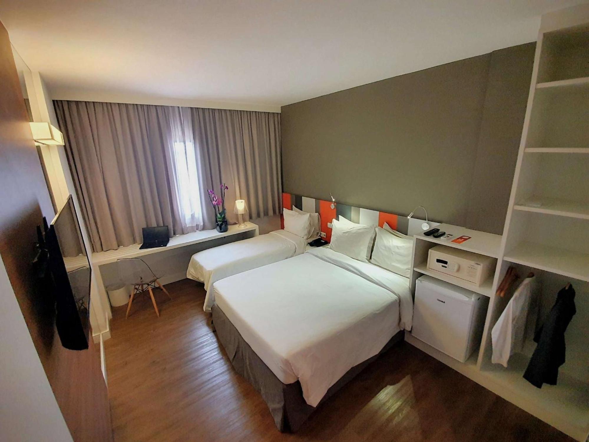 Luxury Superior Triple - 1 Double Bed and 1 Single Bed