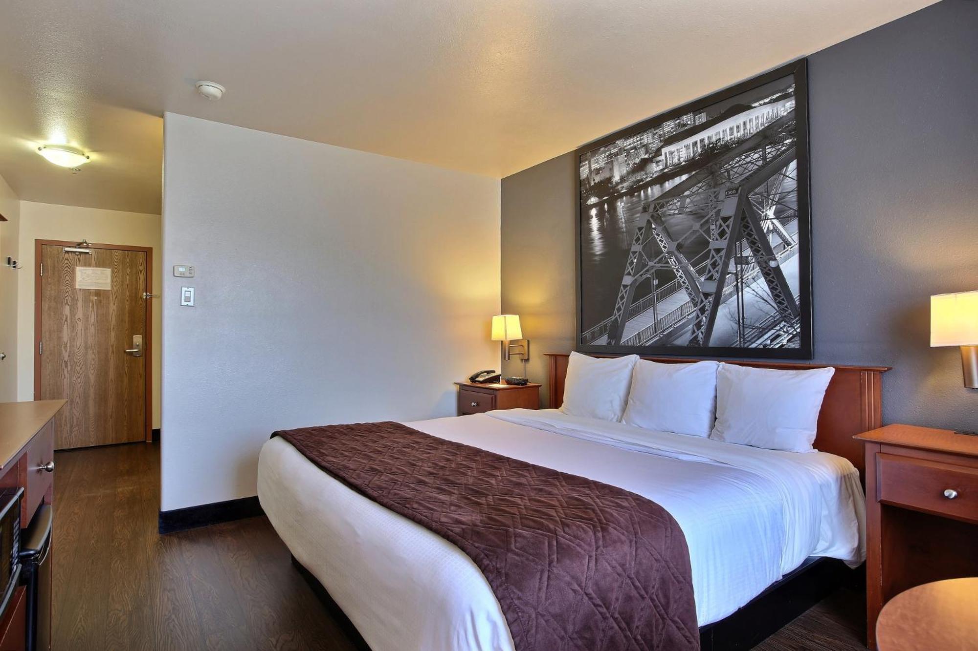 King Room - Non-Smoking