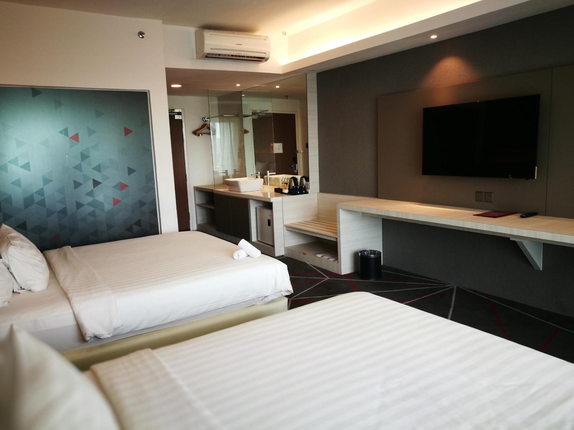 Family Suite,826253243:JPEG