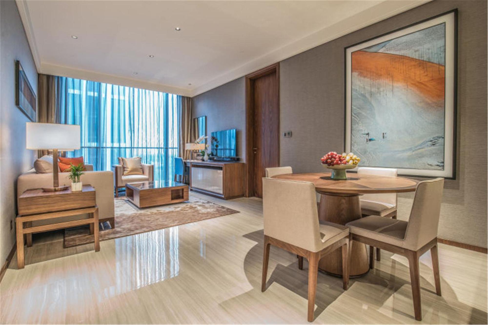 Superior One-Bedroom Apartment