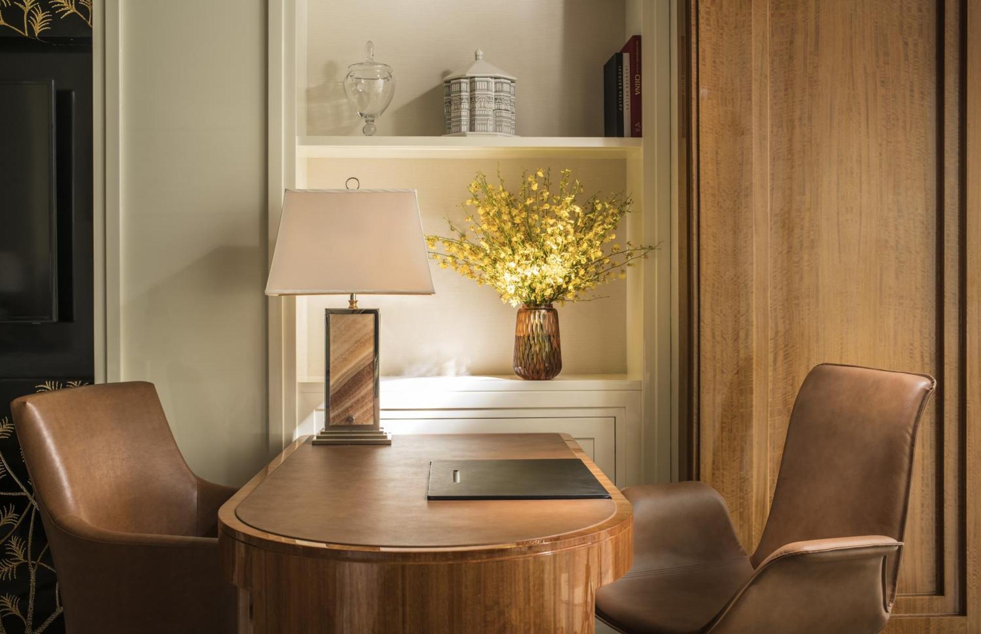 City-View Premier Room Queen