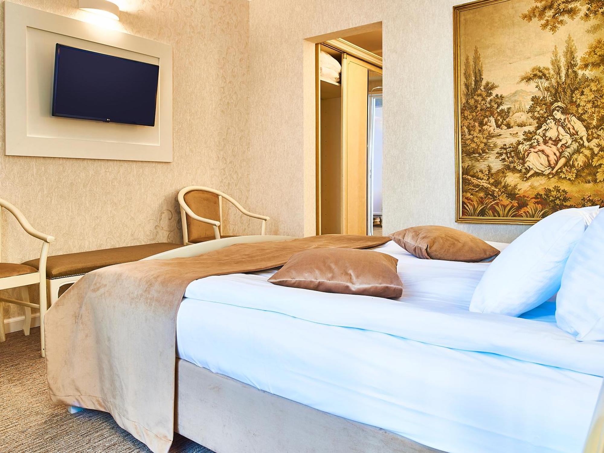 Standard Suite