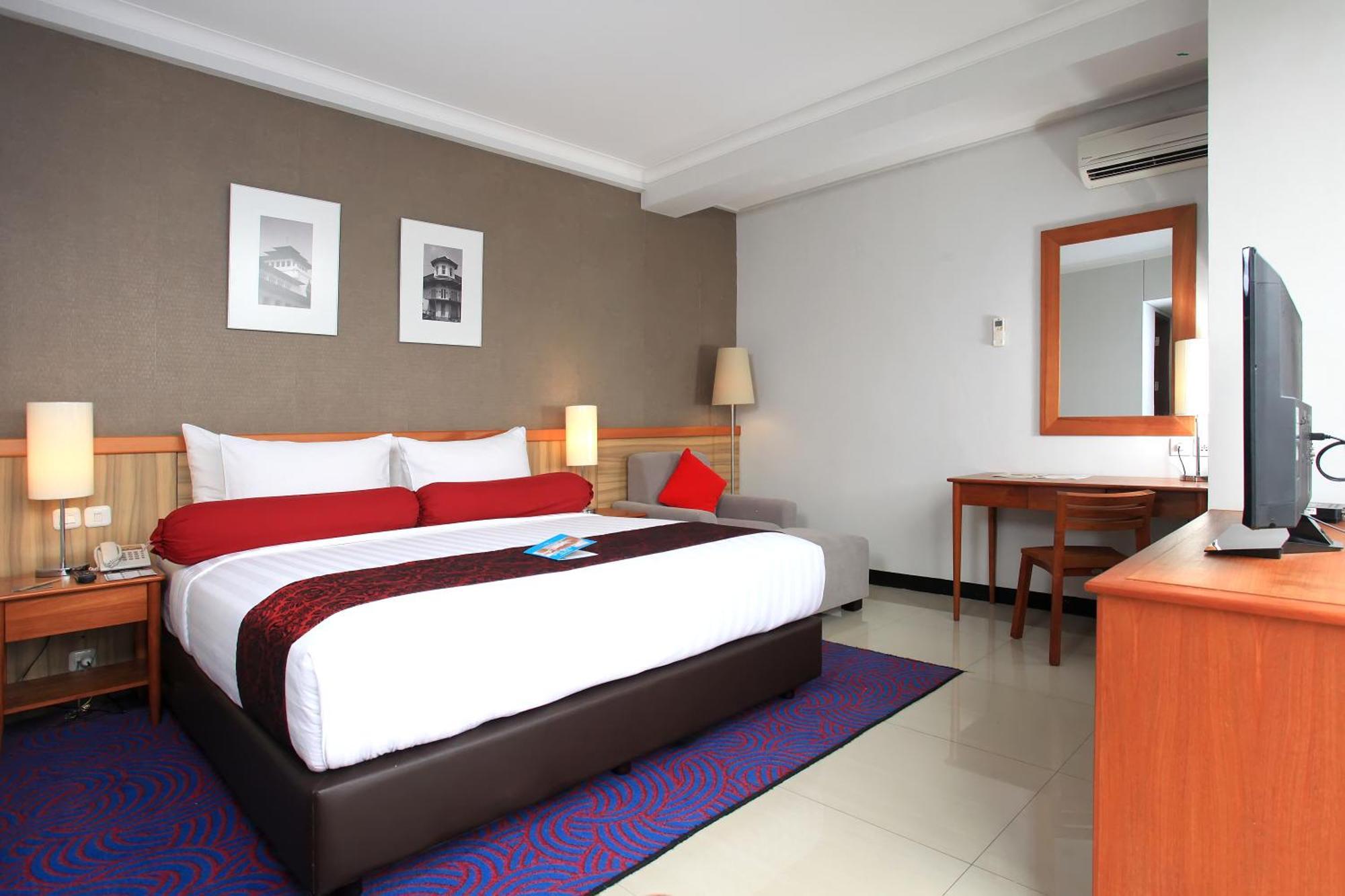 Kamar Deluxe Double atau Twin
