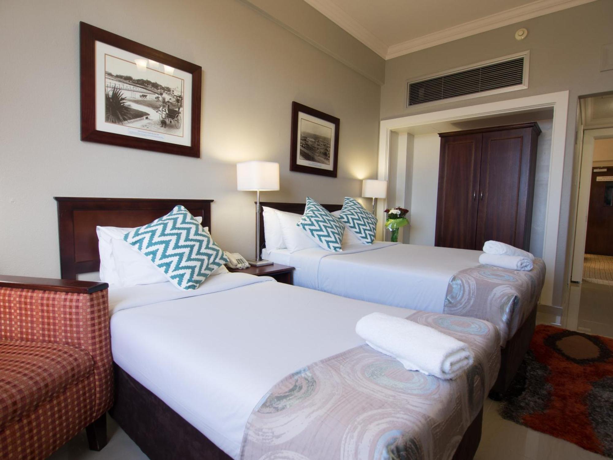Triple Room,1222075435:JPEG