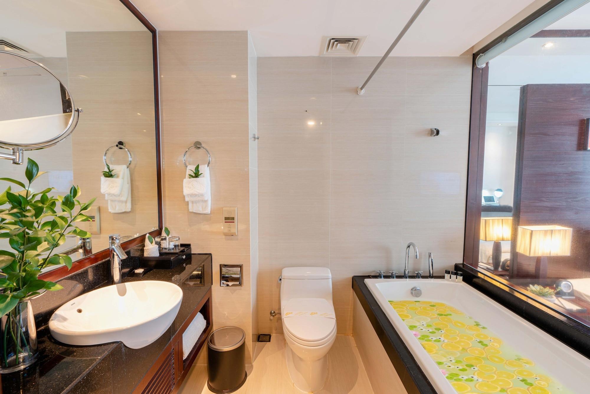 Special Offer - Deluxe River View Double Room With Bathtub
