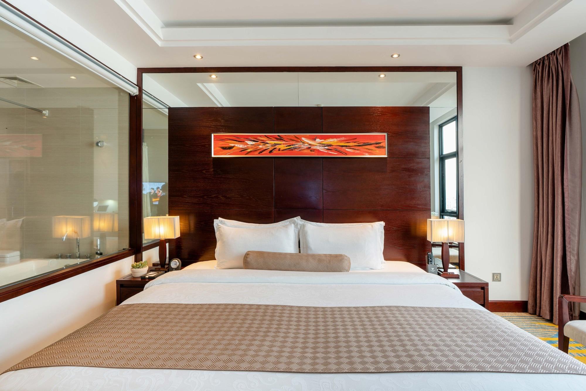 Special Offer - Deluxe Double Room With Bathtub