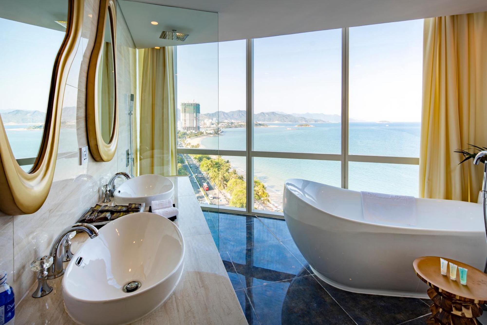 Prime Suite Ocean View,1381980686:JPEG