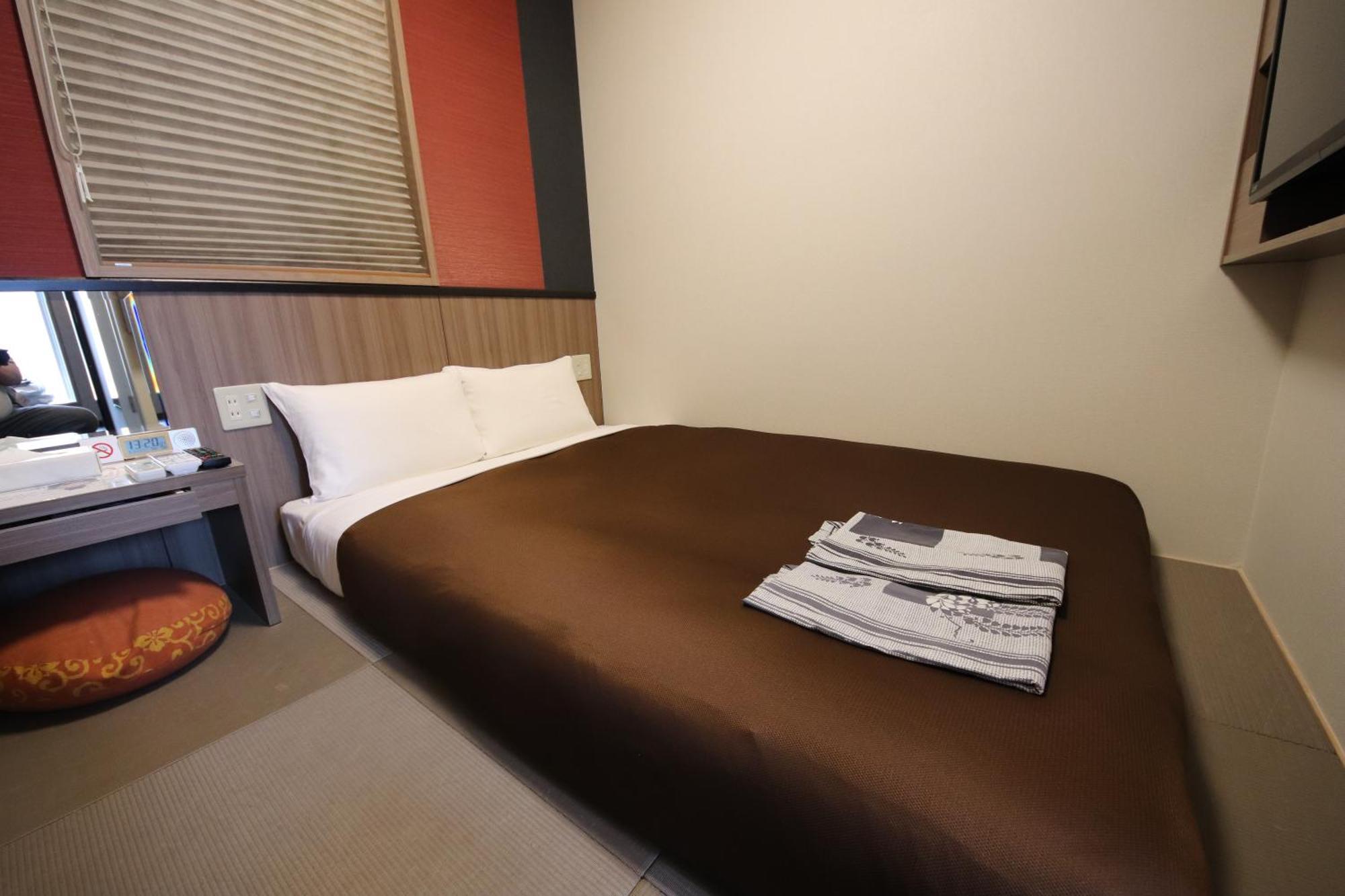 Double Room Non-Smoking,517612095:JPEG
