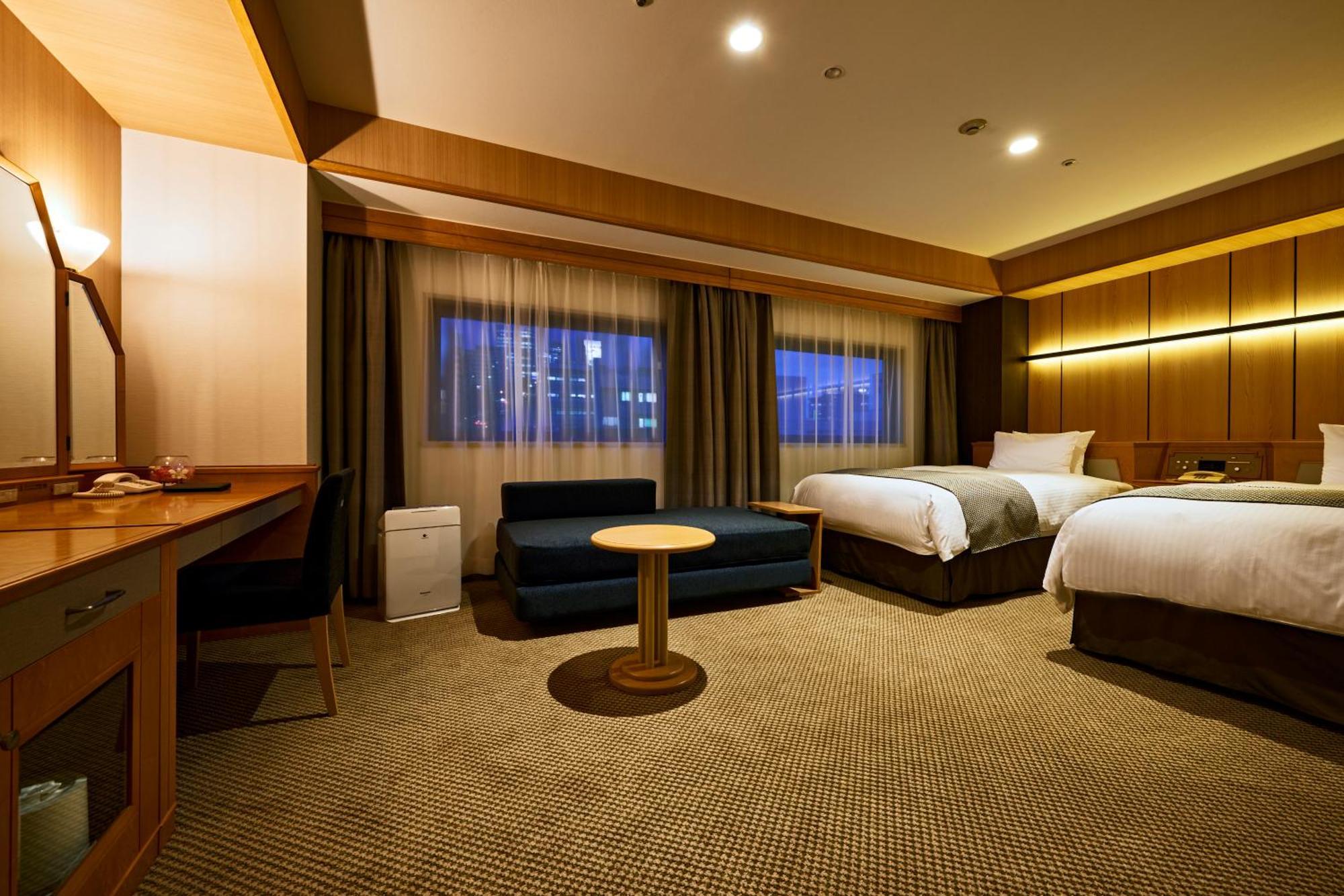 Renovated Deluxe Twin Room - Non-Smoking