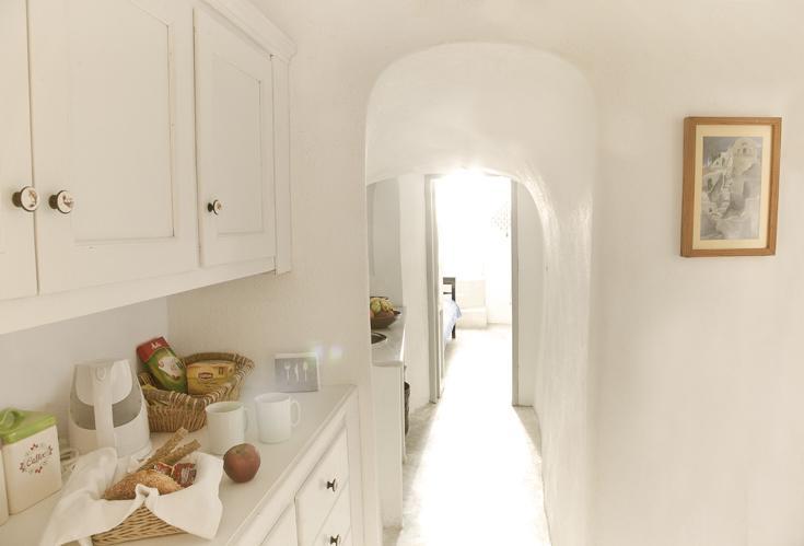 Zoe Private Villa (6 Adults)