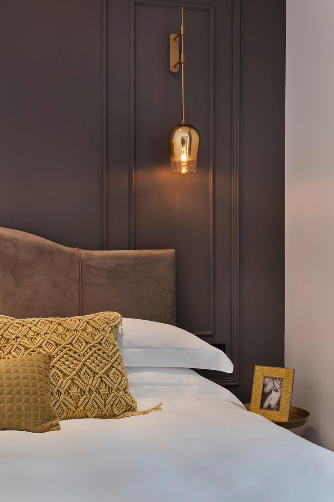 Small Classic Room