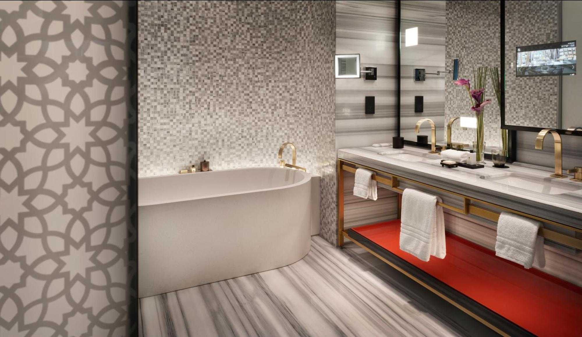 Executive Suite,1351064203:JPEG