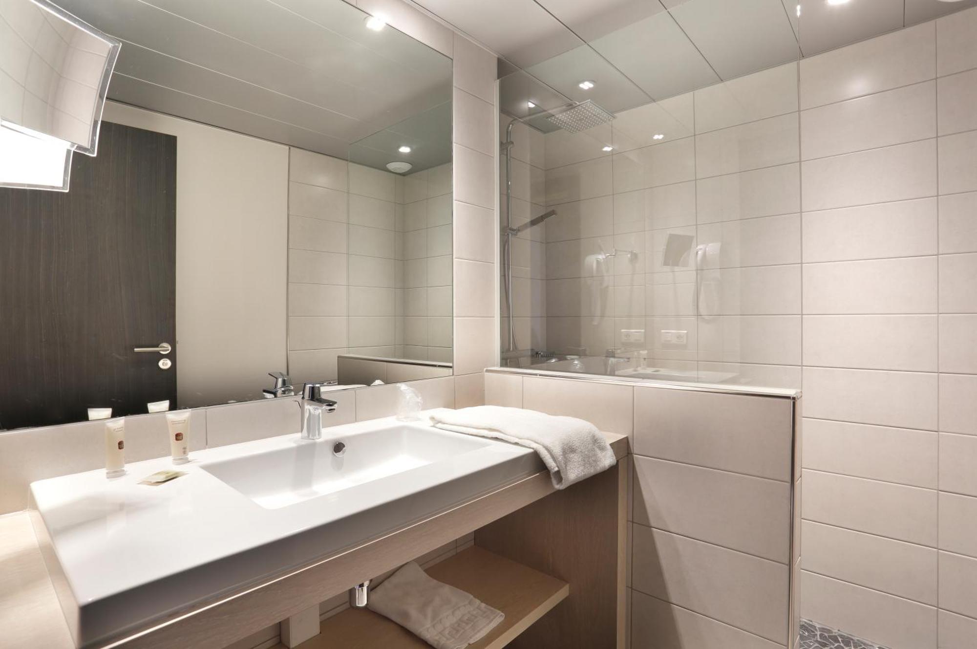 Duplex Apartment (6 Adults)