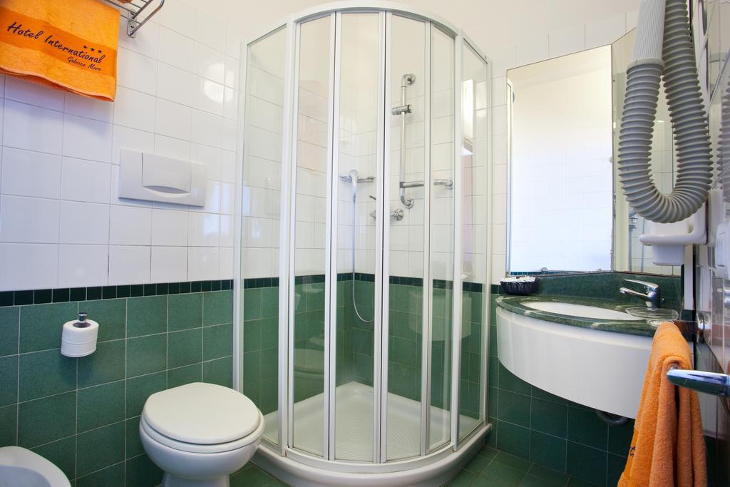 Double Room with Balcony,122424859:JPEG