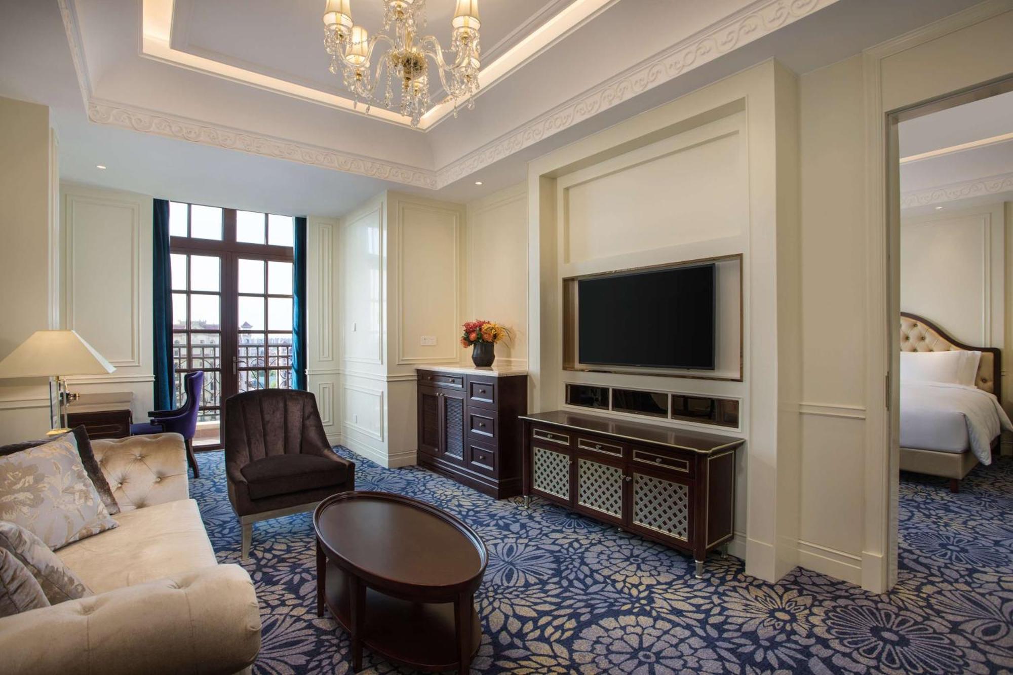 Executive Suite