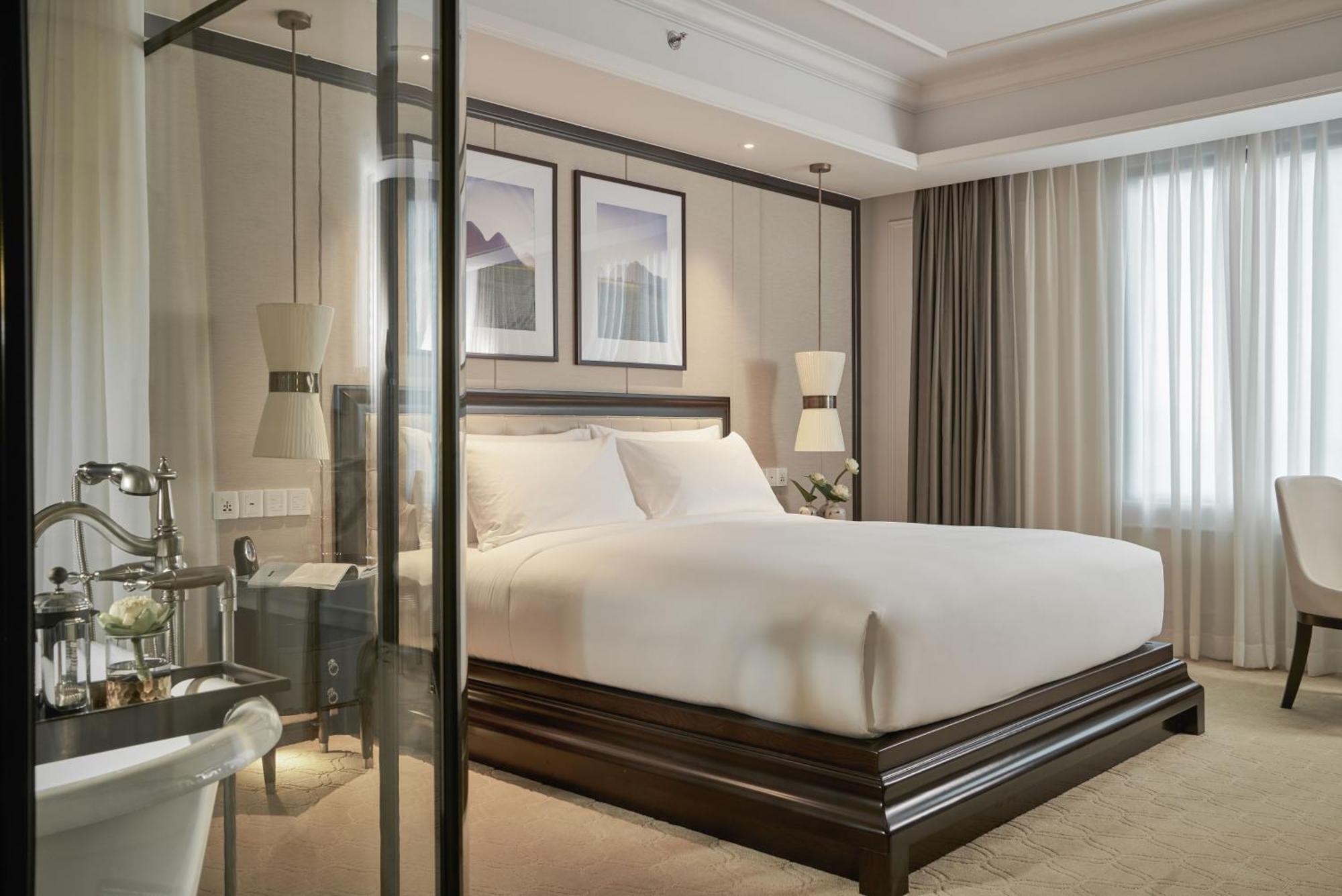 Premium King Room,1031354632:JPEG