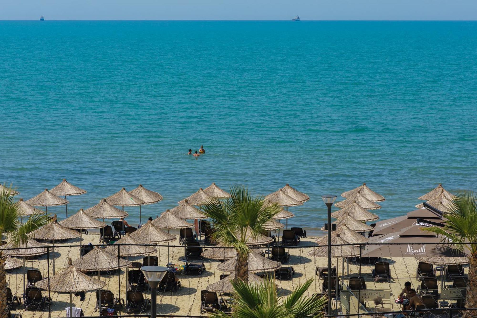 Deluxe Suite with Sea View