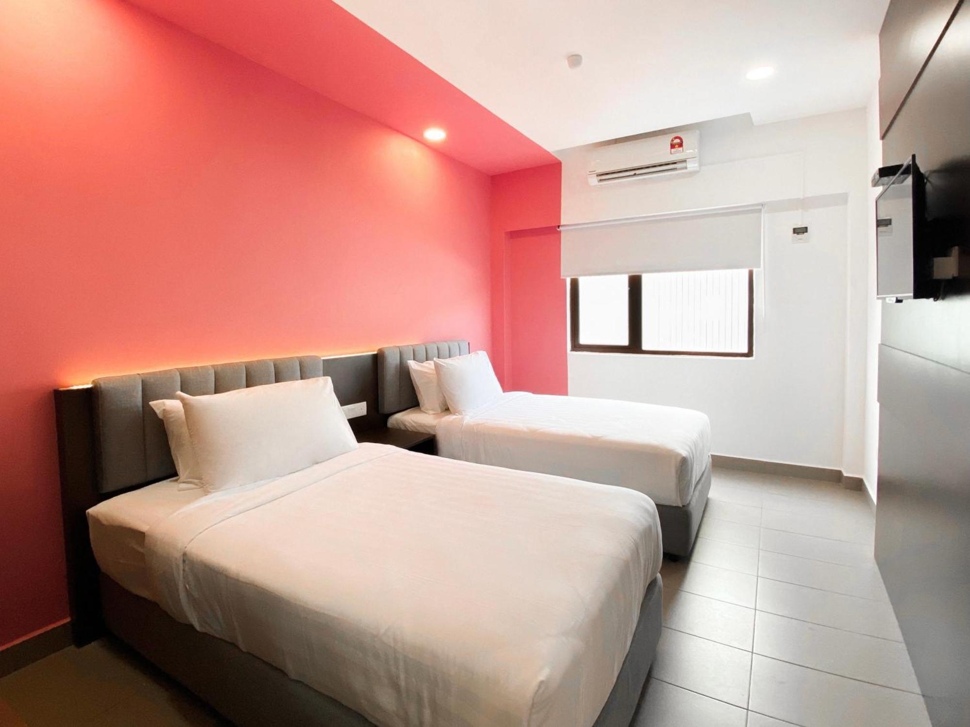 Standard Twin Room