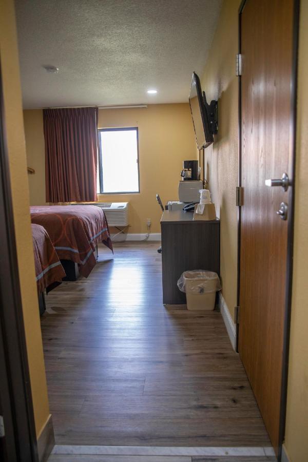 Deluxe Double Room with Two Double Beds - Non-Smoking