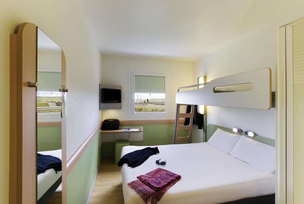 Standard Double Room,122670937:JPEG