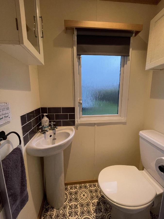 Apartment with Shower