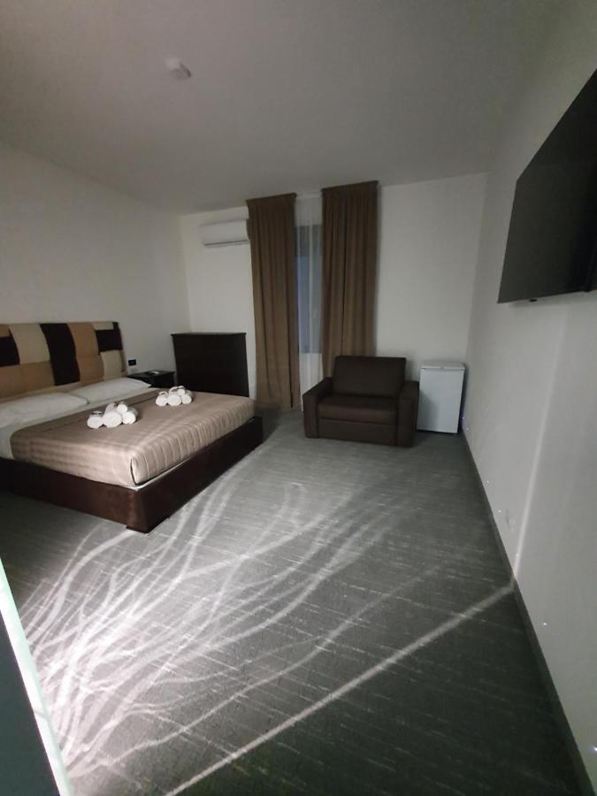 Dreibettzimmer mit Bad