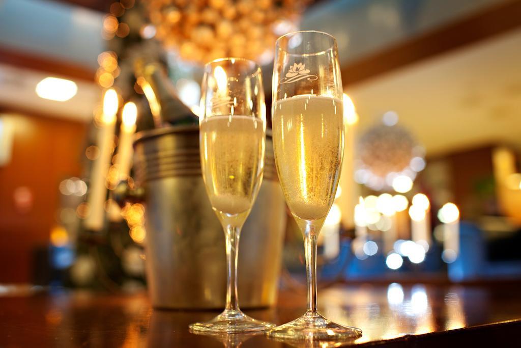 Special Offer - Double Room with Lake View and New Year's Package