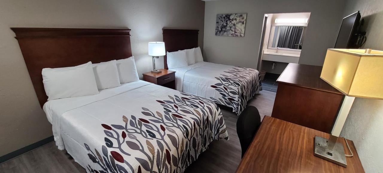 Deluxe Room with Two Queen Beds Non-Smoking