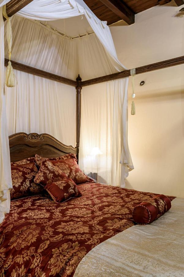 Double Room,1273379770:JPEG