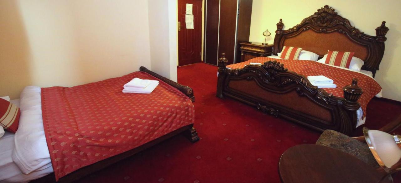 Triple Room with Private Bathroom