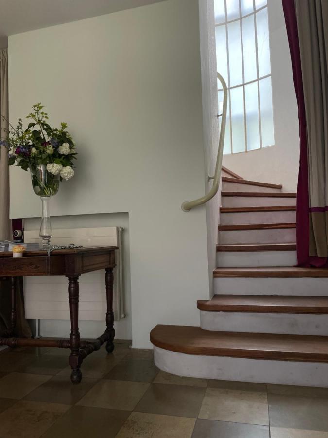 Zweibettzimmer mit Gartenblick