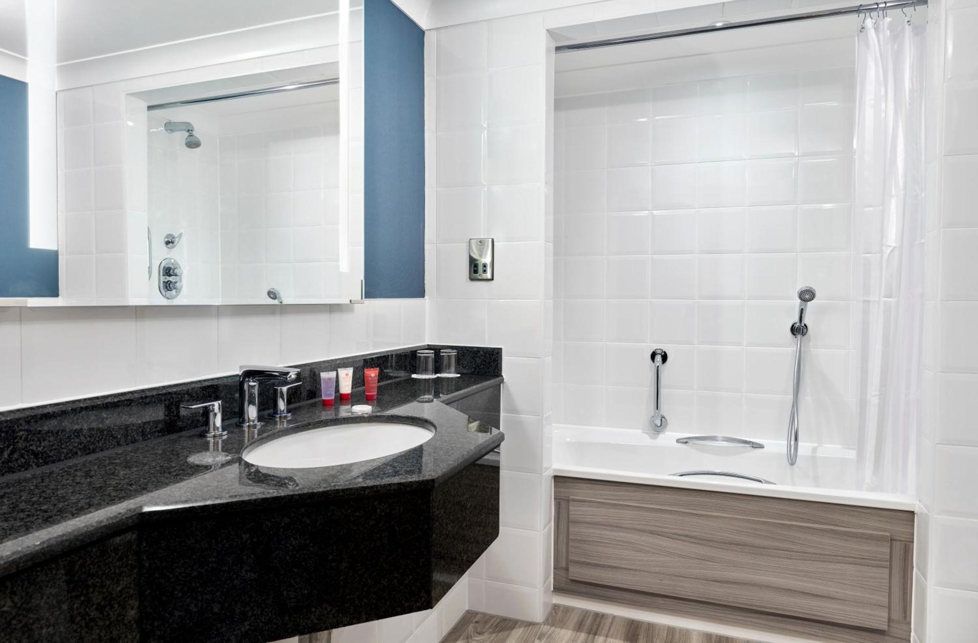 Standard Twin Room,1436911177:JPEG