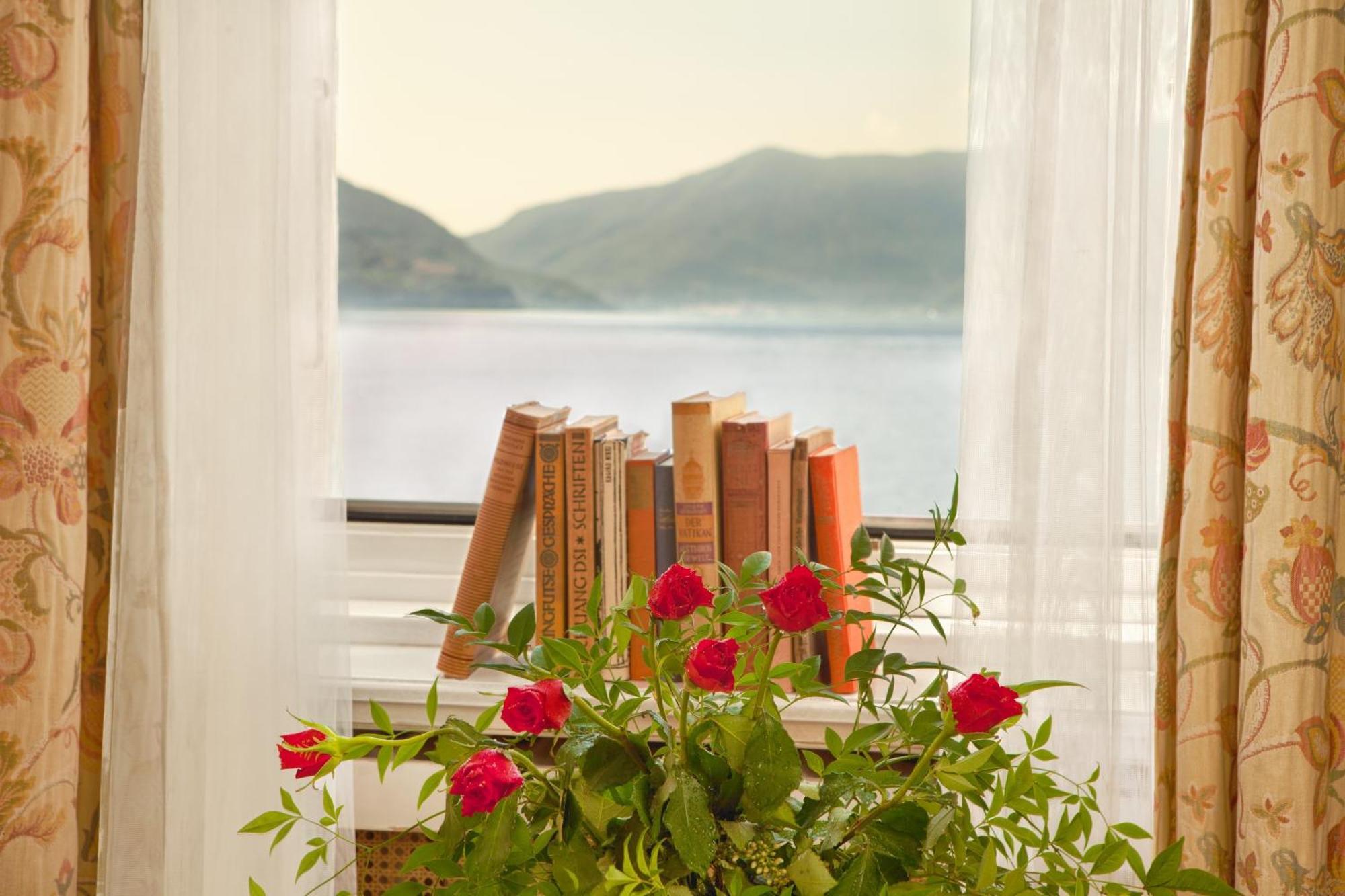 Single Room Lake View