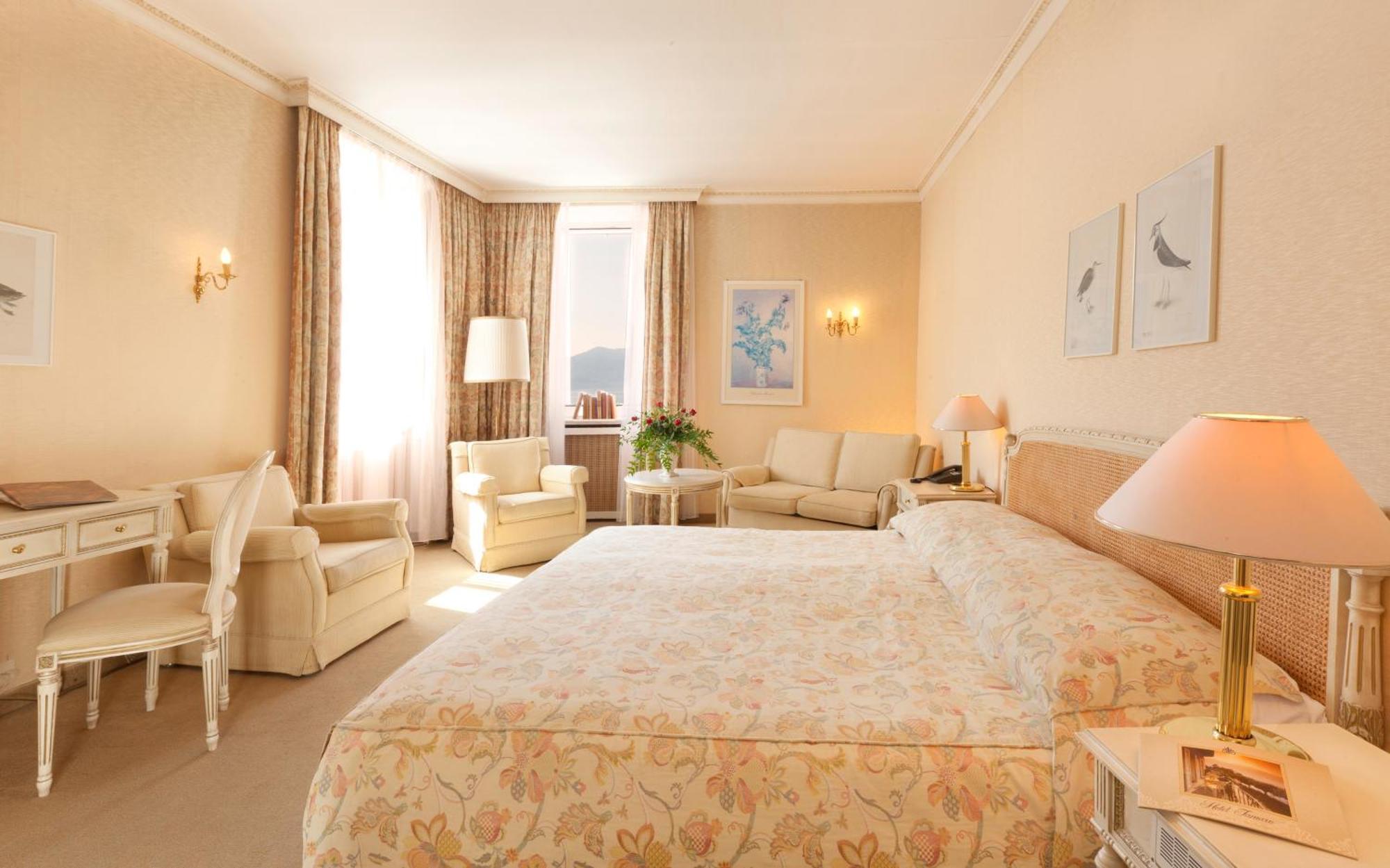 Double Room Lake View