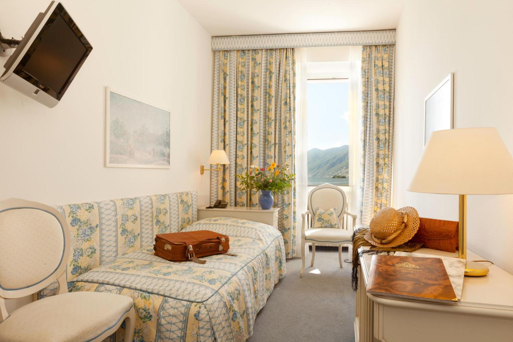 Single Room Lake View