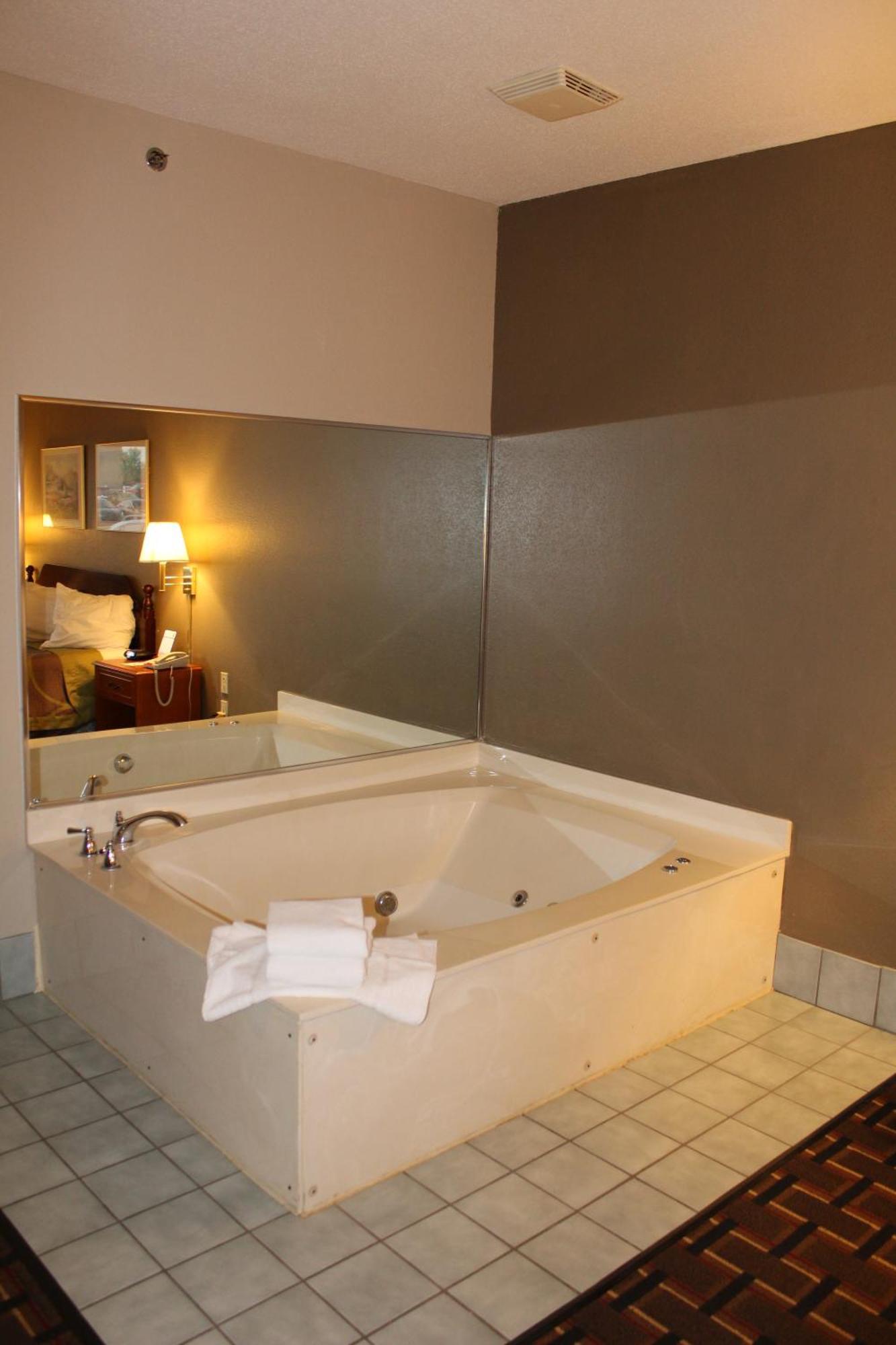 King Studio Suite - Non-Smoking