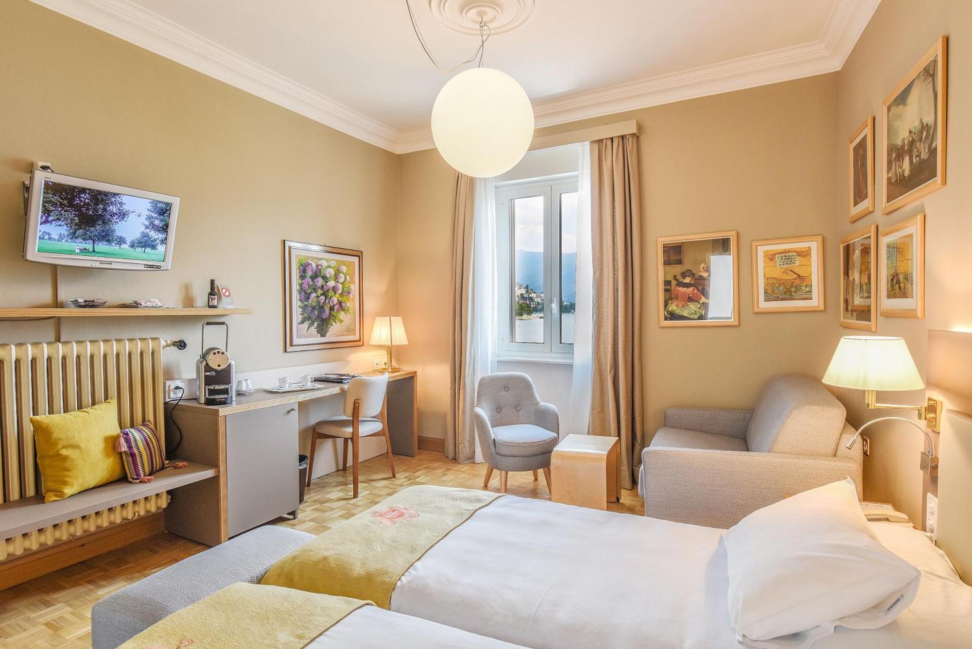 Premium Twin Room Lake View Balcony
