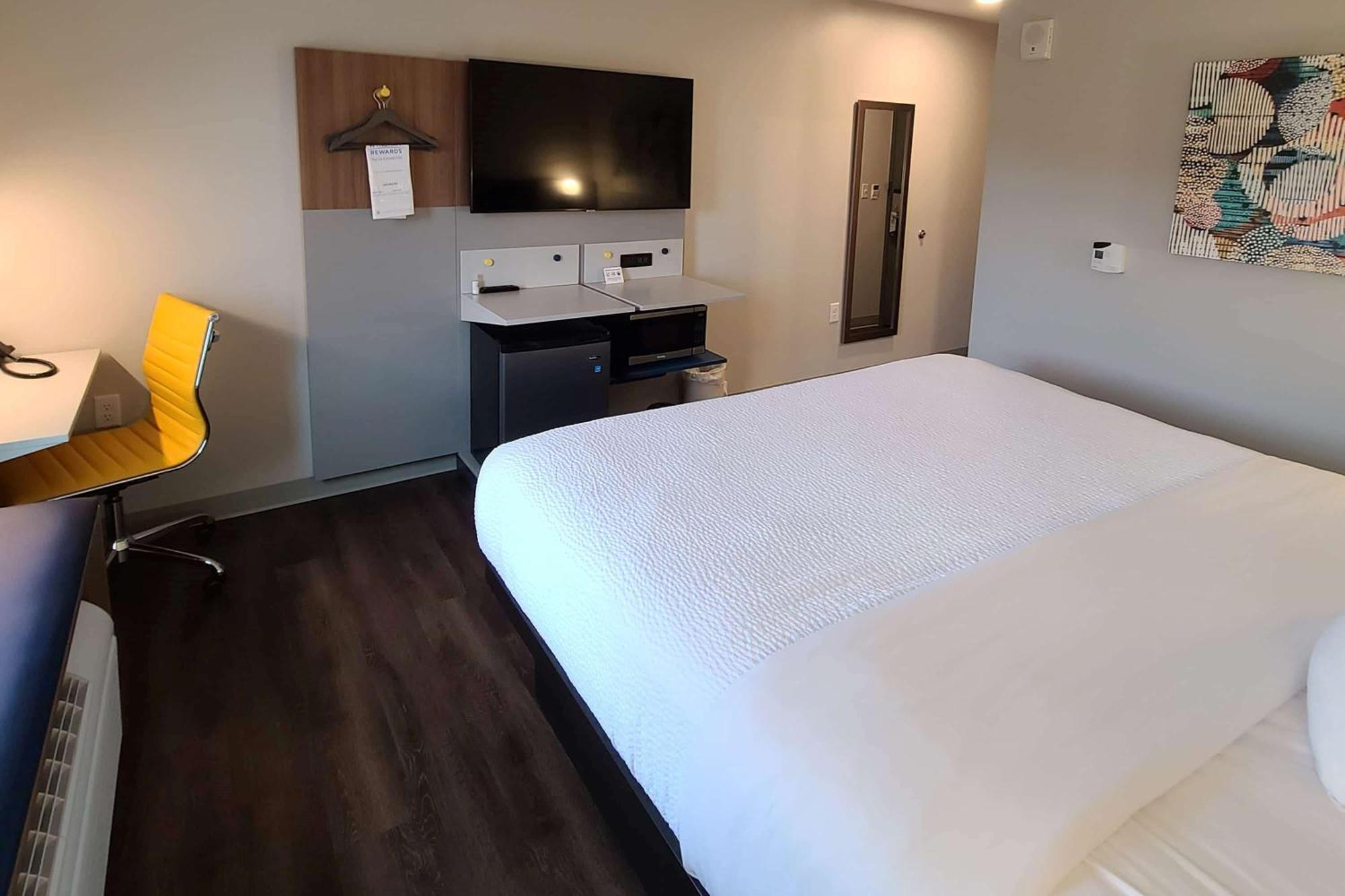 King Room - Mobility Access/Non-Smoking