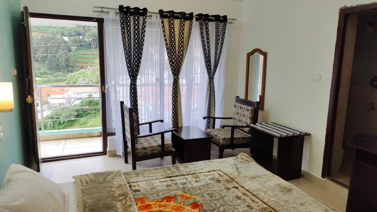 King Room with Mountain View