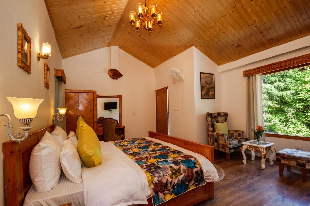 Suite with Mountain View