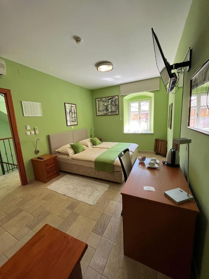 Standard Double Room,1230358117:JPEG