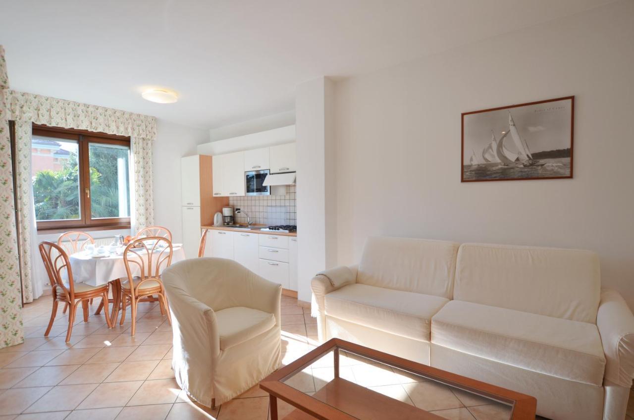 Two-Bedroom Apartment Balcony,1233637388:JPEG