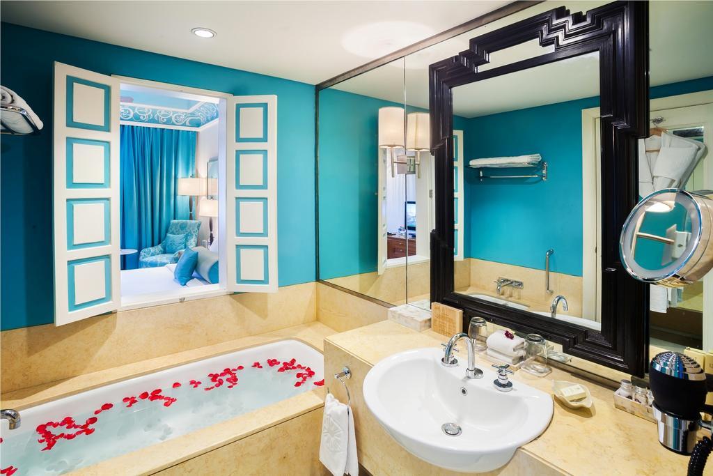 Luxury Room City View,555544968:JPEG