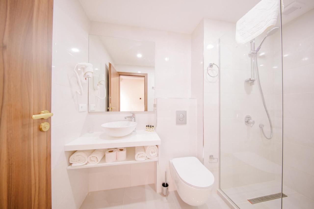 Standard Twin Room,1231649018:JPEG