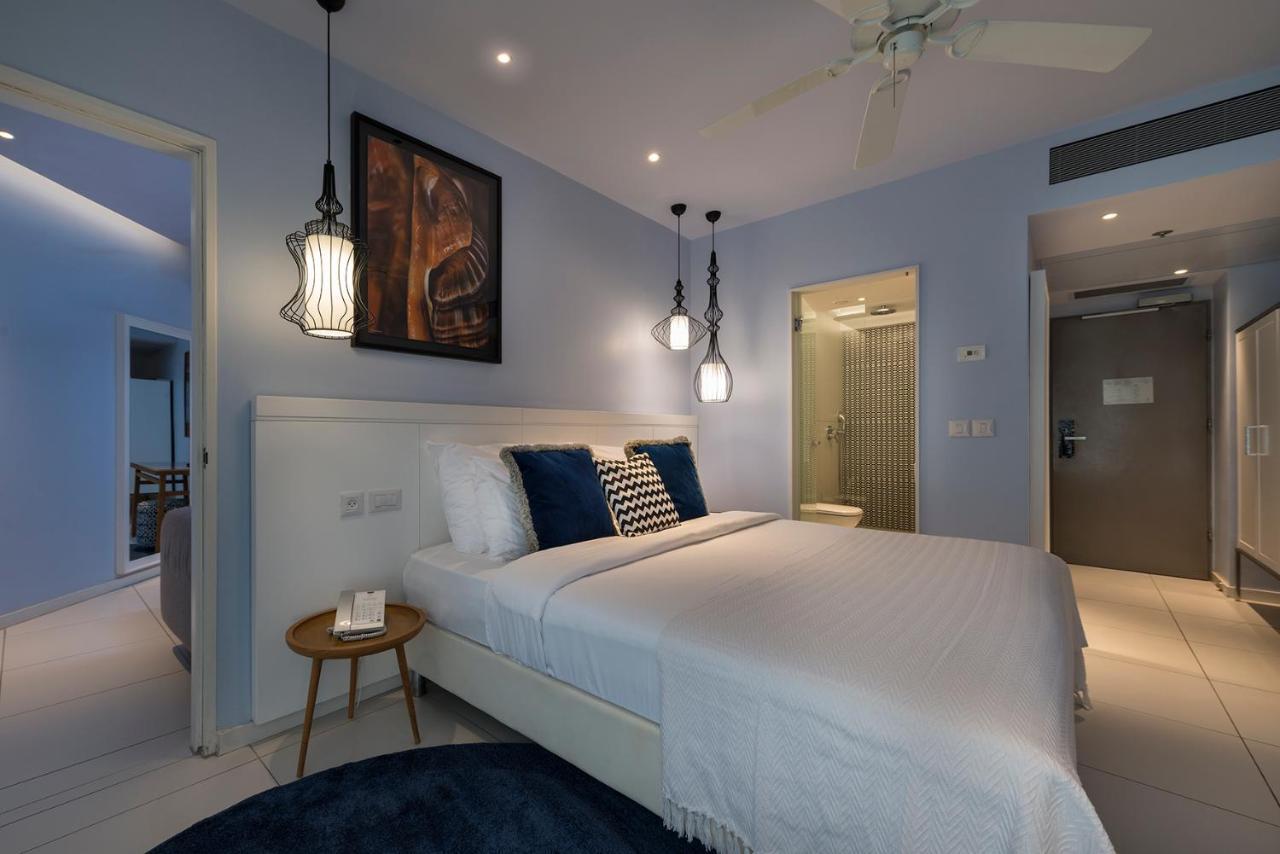 Chambre Familiale - Vue sur Piscine