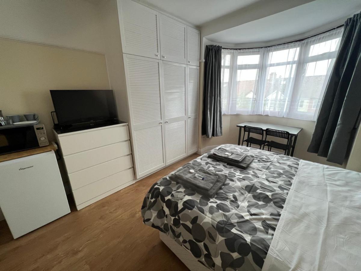 Double Room with Shared Bathroom