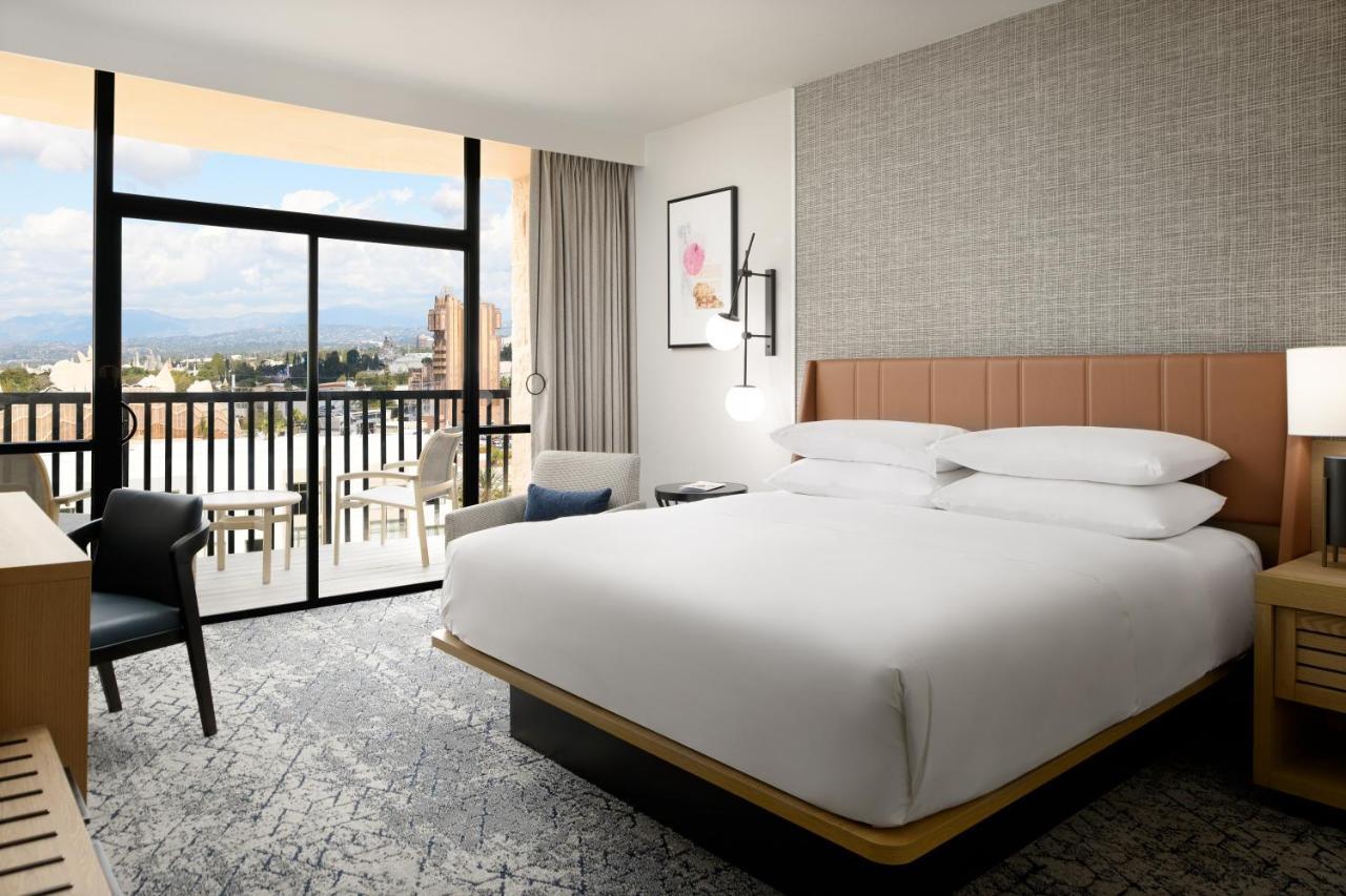 Habitación con vistas al parque temático - 1 cama extragrande - Planta club superior