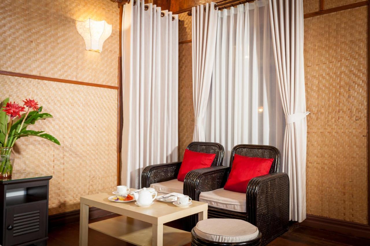 Chambre Double - Vue sur Piscine