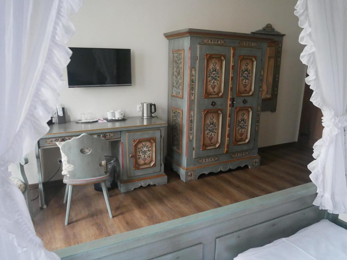 Superior King Room,1234272353:JPEG