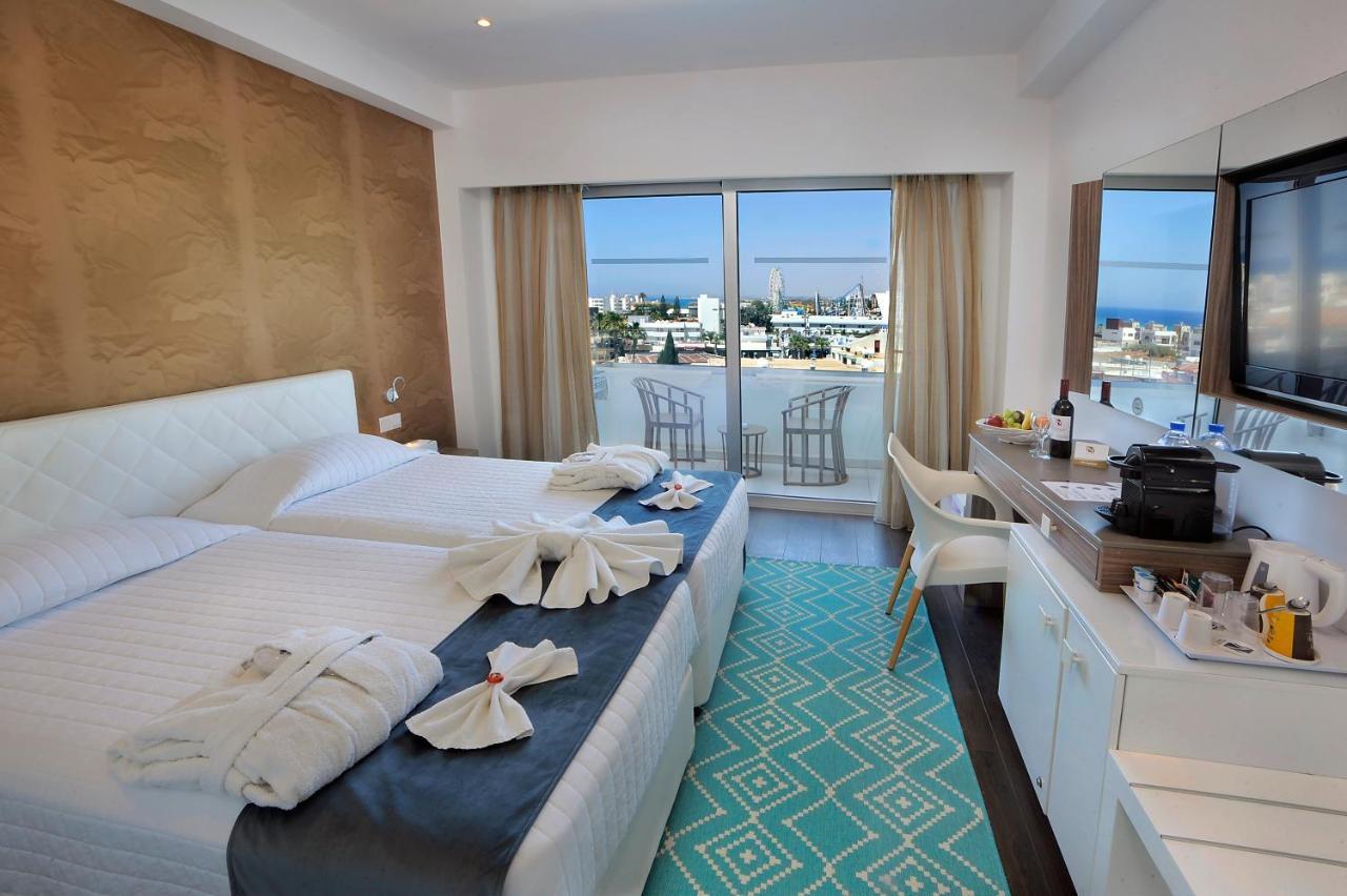 Deluxe Room,1234272092:JPEG